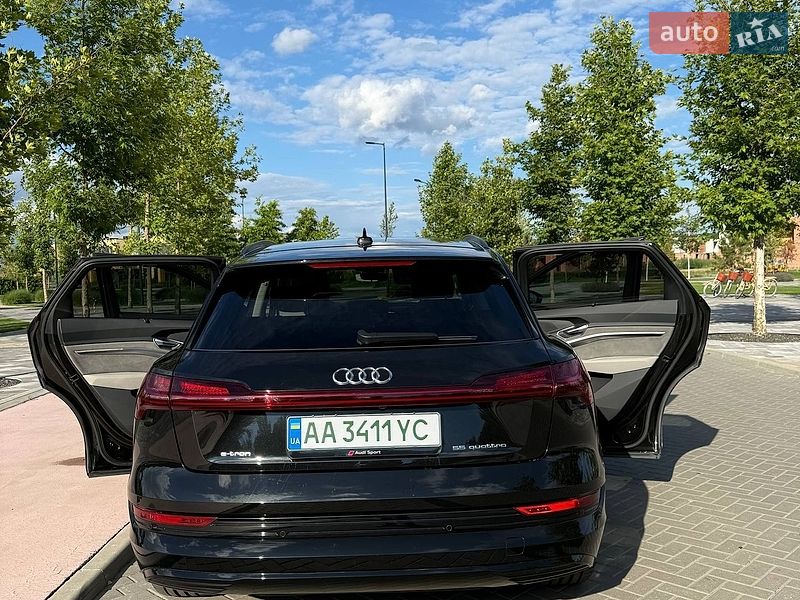 Внедорожник / Кроссовер Audi e-tron 2019 в Ирпене