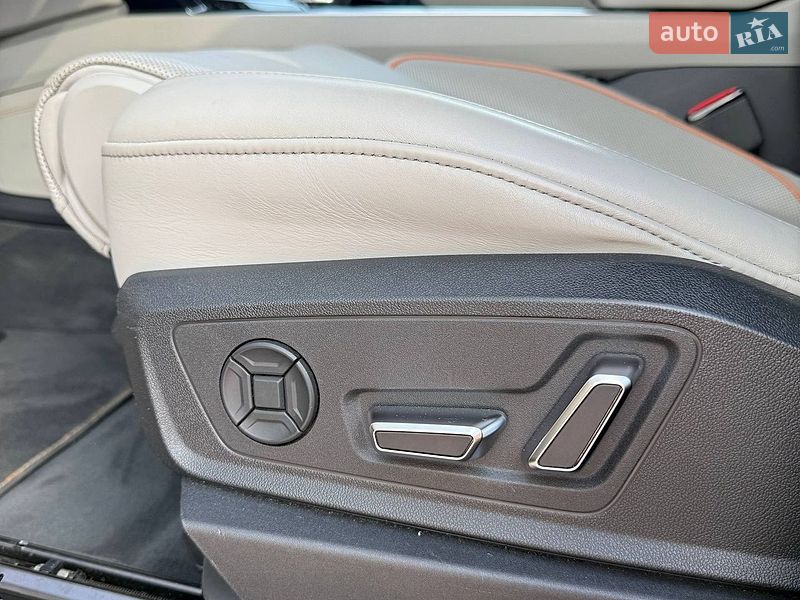 Внедорожник / Кроссовер Audi e-tron 2019 в Ирпене