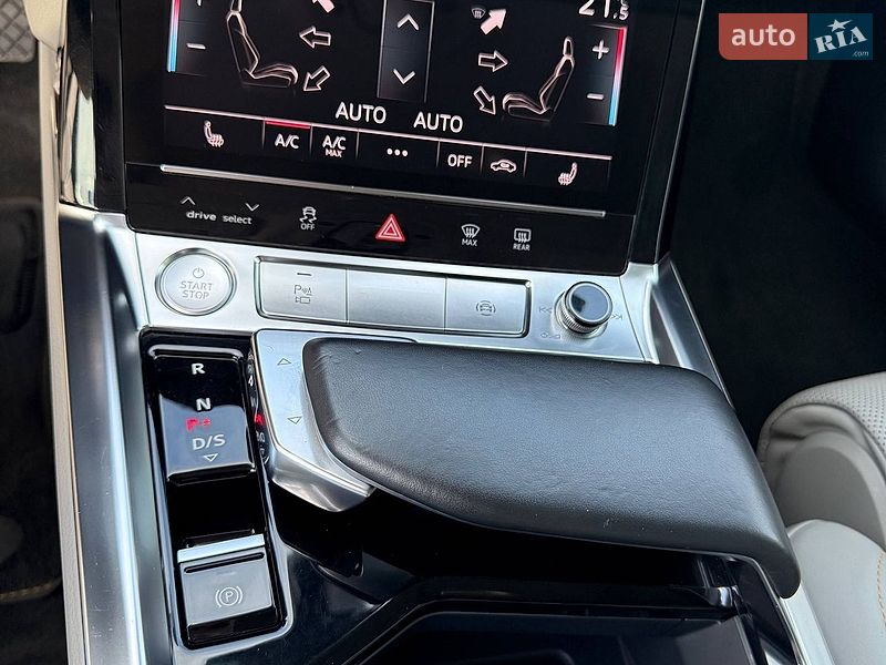 Внедорожник / Кроссовер Audi e-tron 2019 в Ирпене