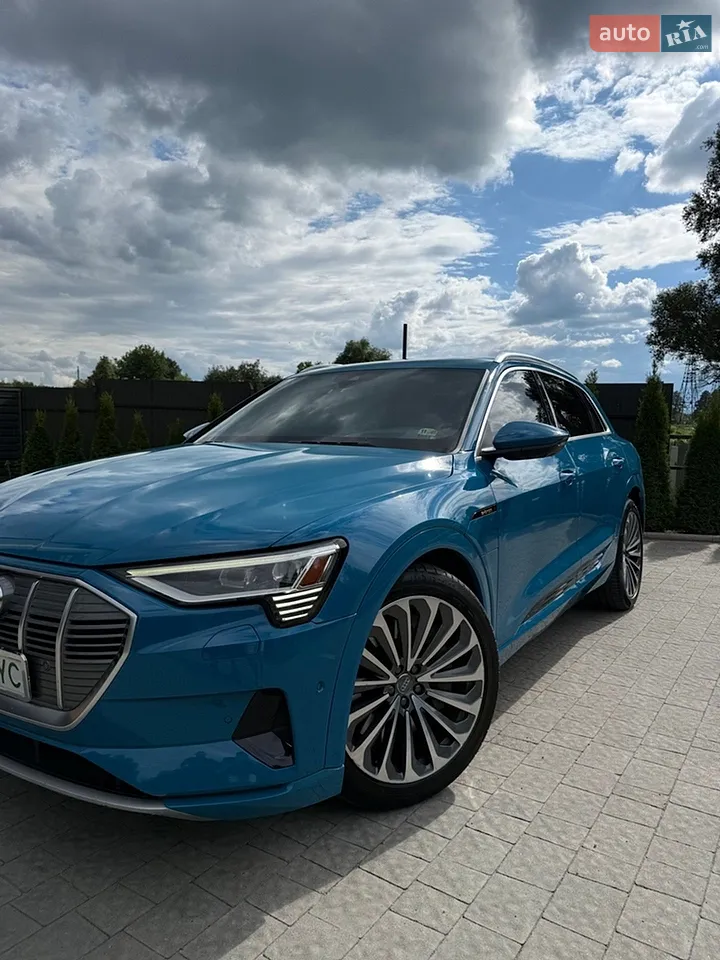 2020 Audi e-tron - мініатюра 196