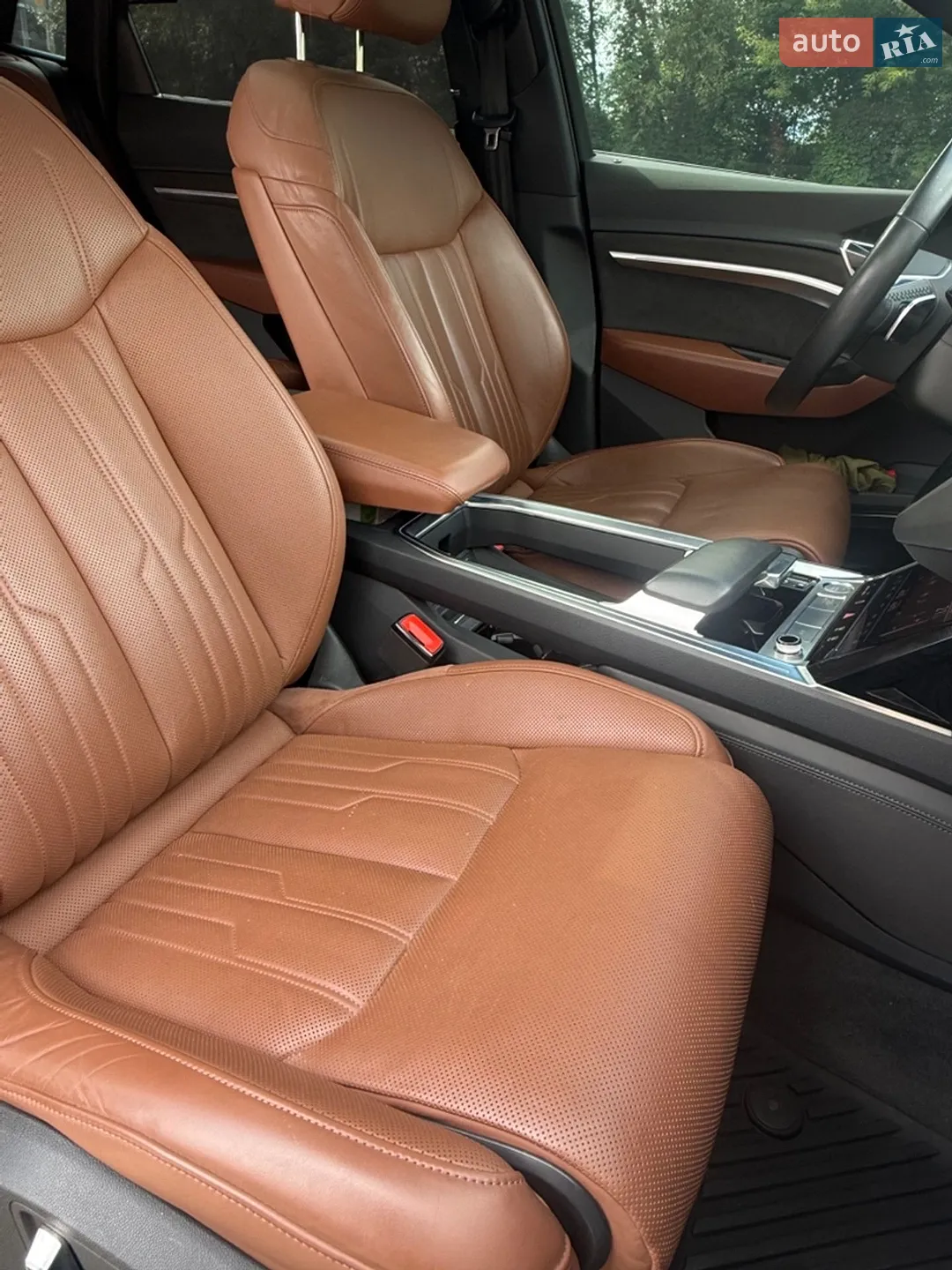2019 Audi e-tron - мініатюра 24