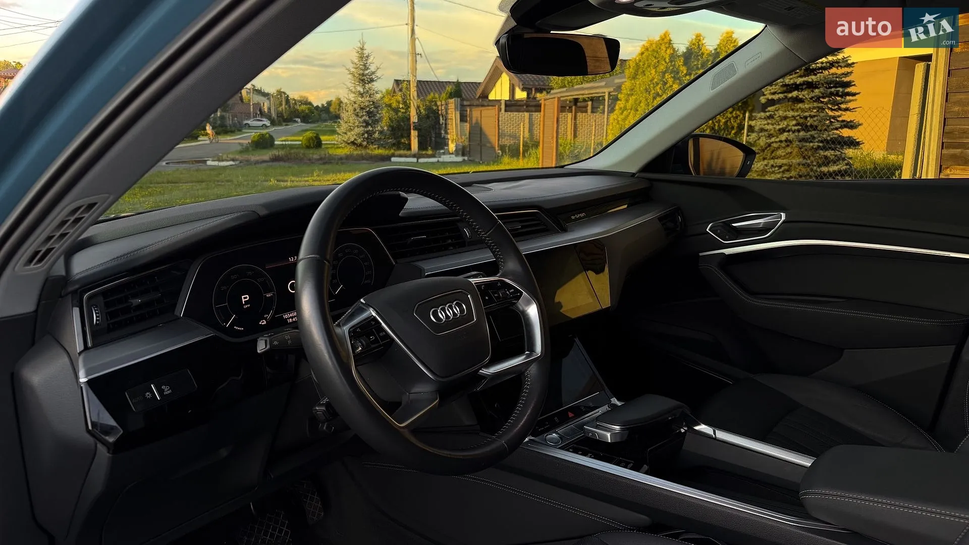 2019 Audi e-tron - мініатюра 12