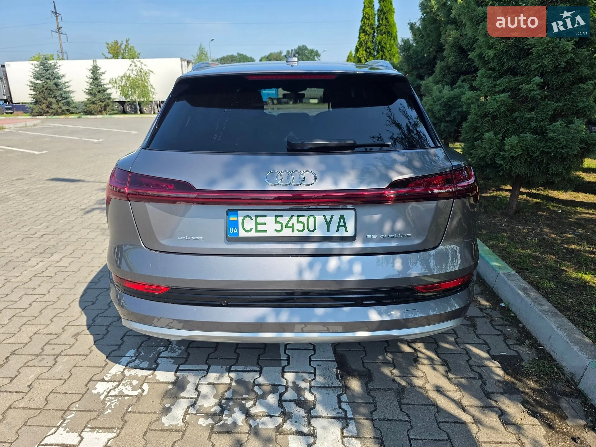 2020 Audi e-tron - мініатюра 5