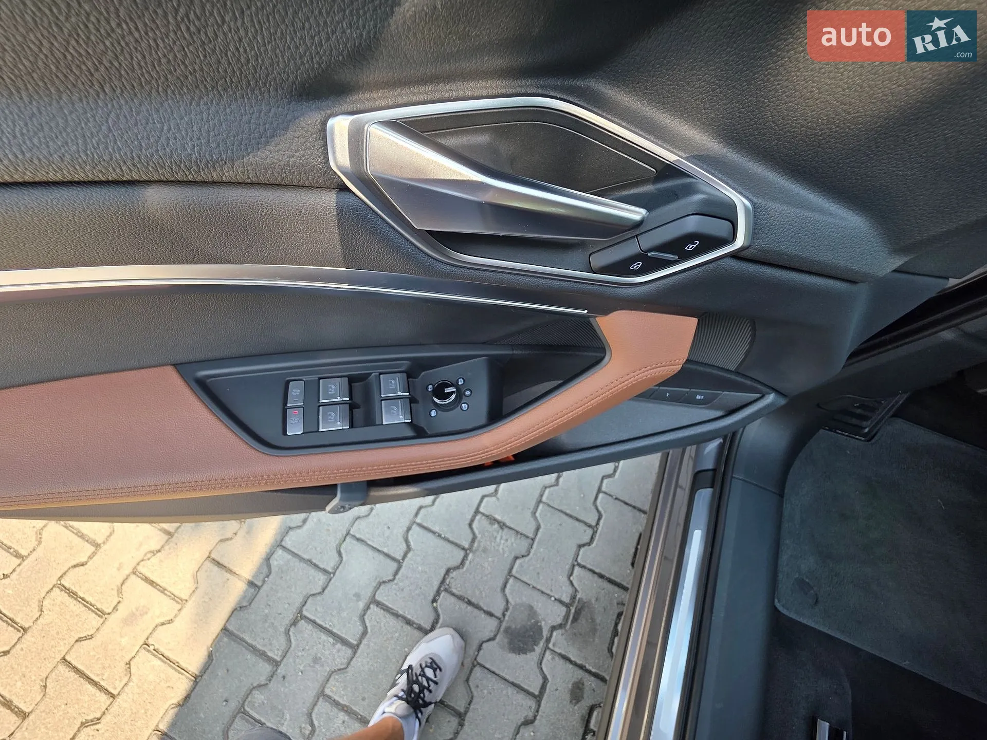 2020 Audi e-tron - мініатюра 9