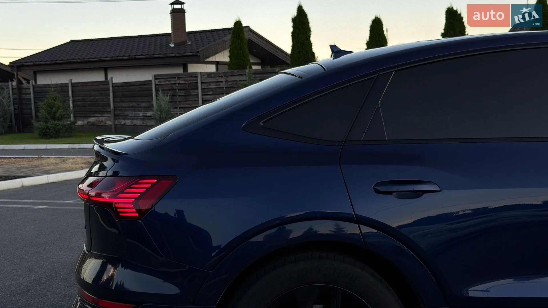 2020 Audi e-tron - мініатюра 12
