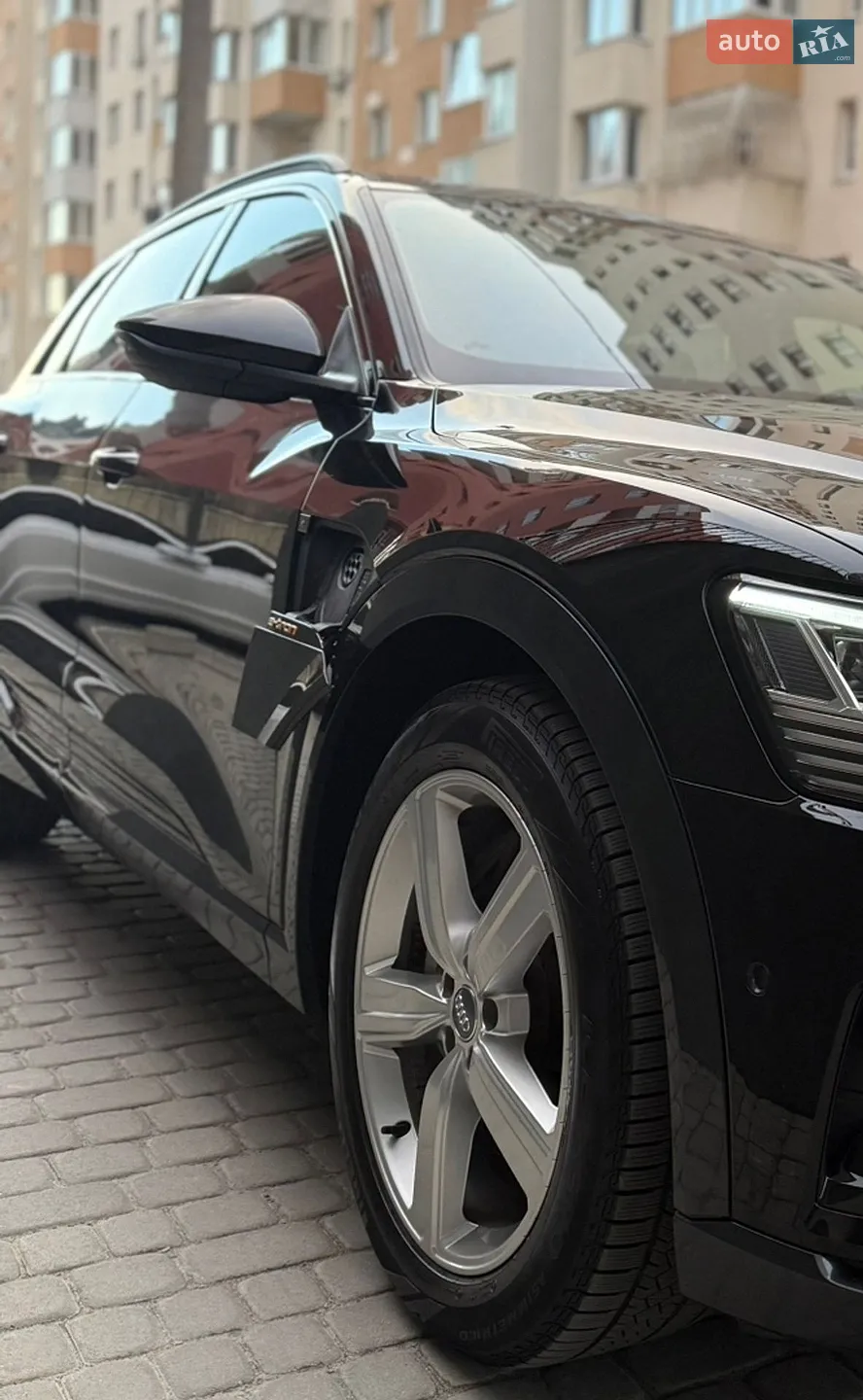 2020 Audi e-tron - мініатюра 8