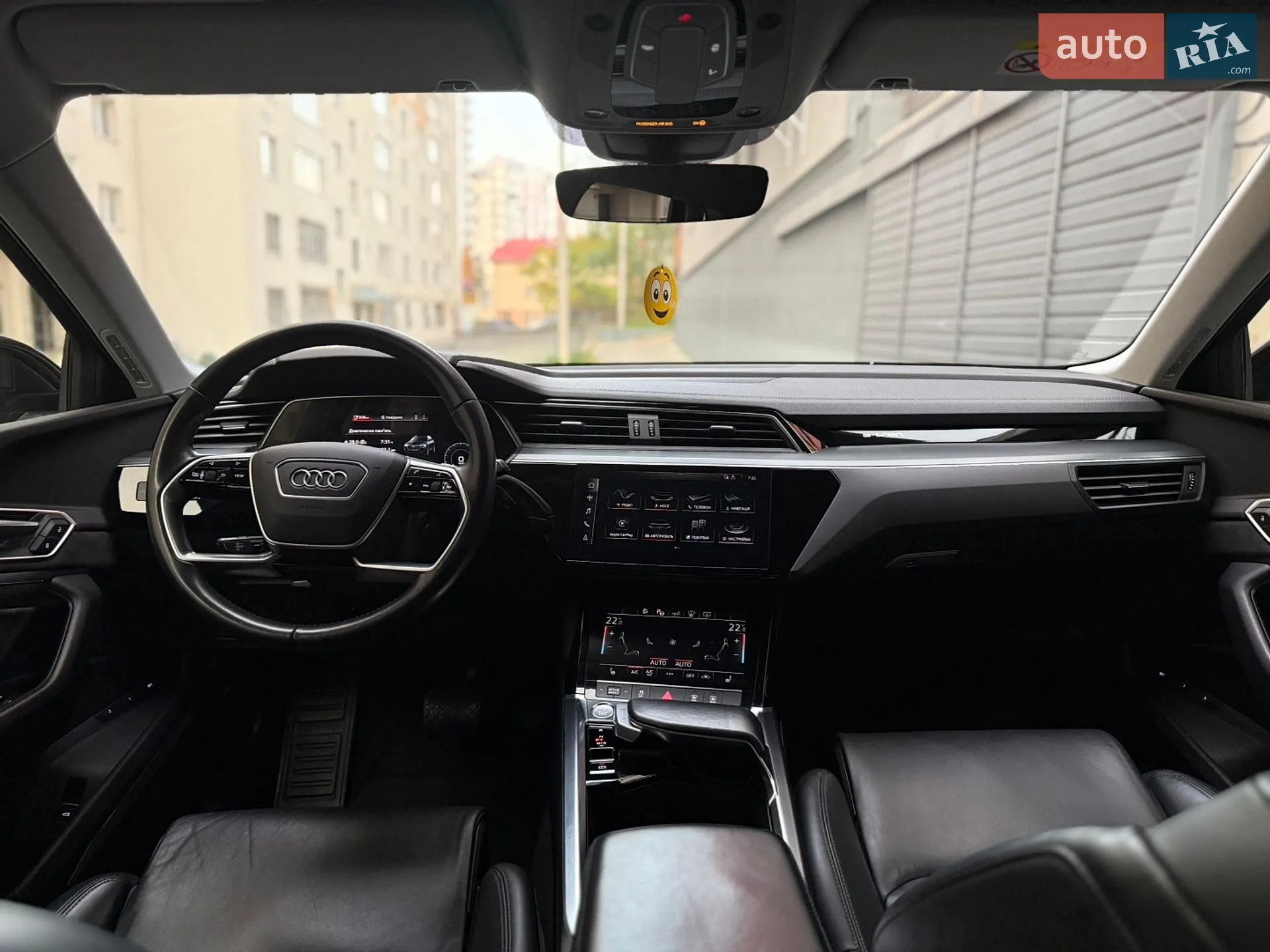 2020 Audi e-tron - мініатюра 16