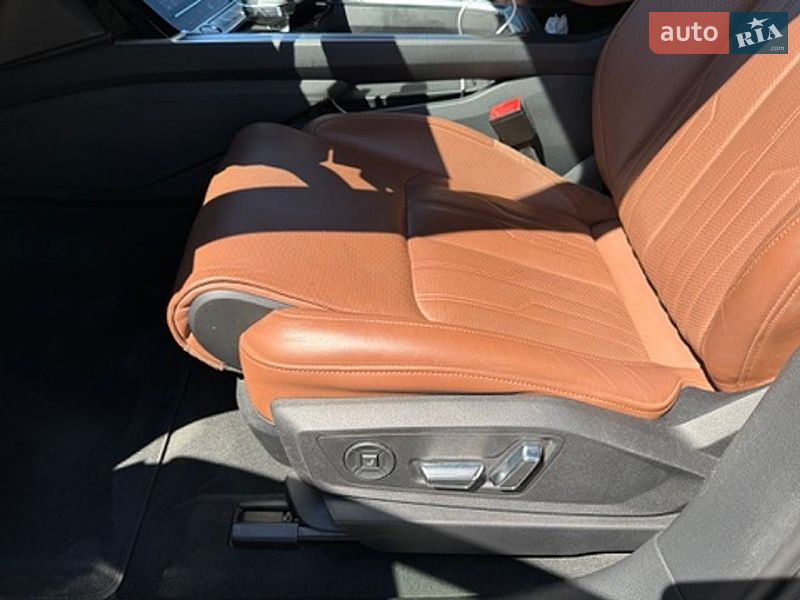 Внедорожник / Кроссовер Audi e-tron 2019 в Киеве