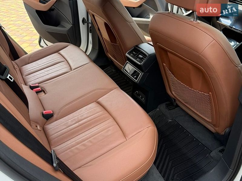 Внедорожник / Кроссовер Audi e-tron 2020 в Березане