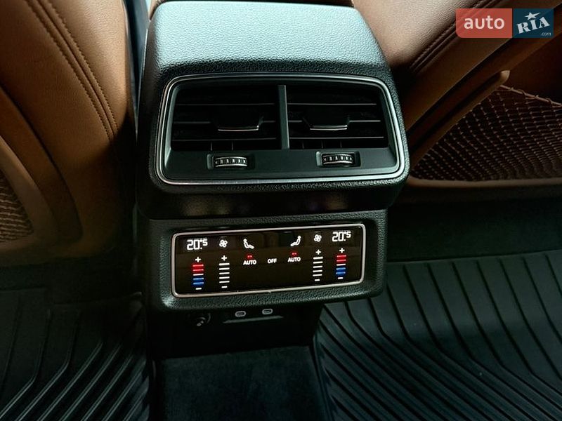 Внедорожник / Кроссовер Audi e-tron 2020 в Березане