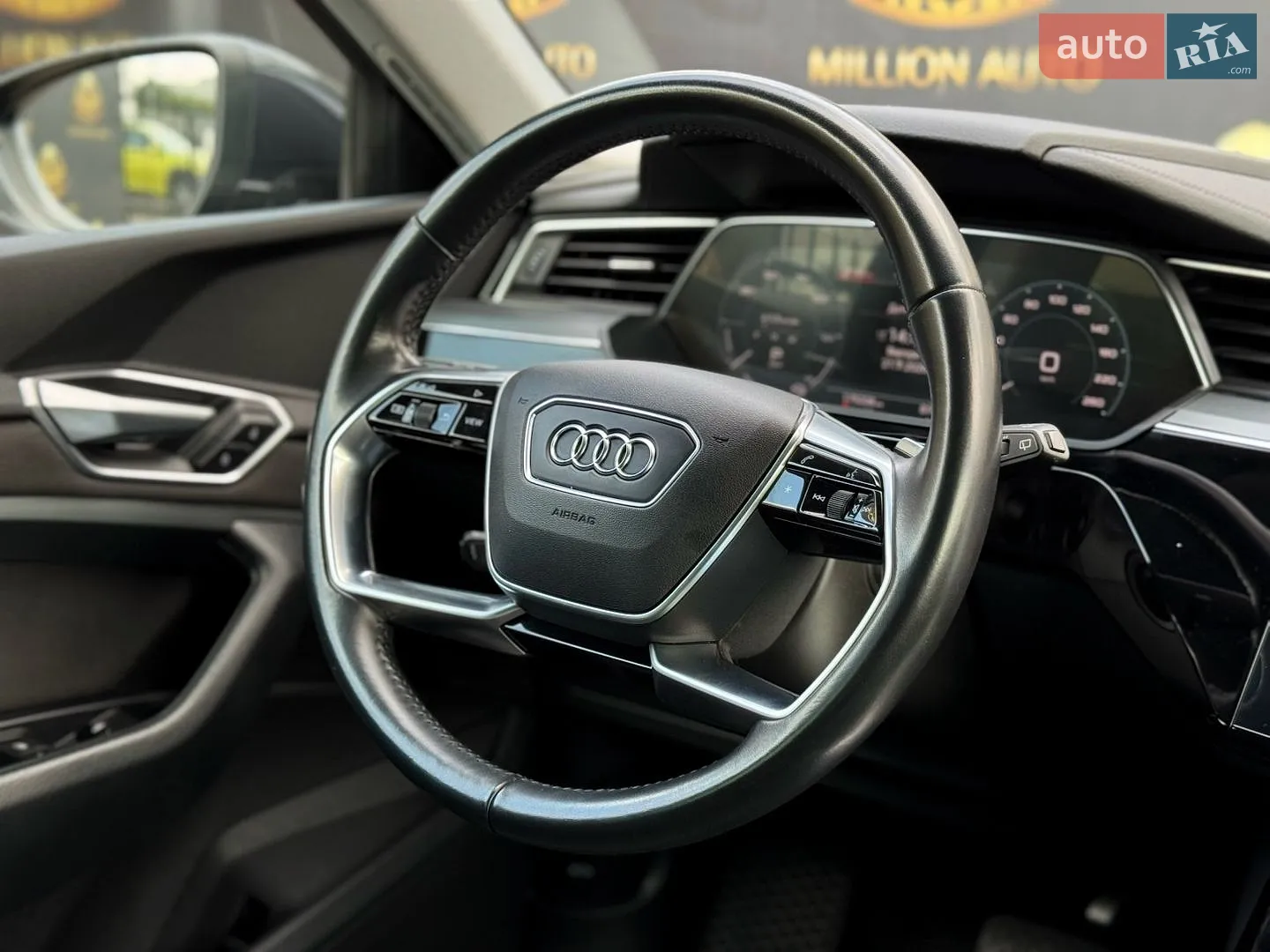 2020 Audi e-tron - мініатюра 18