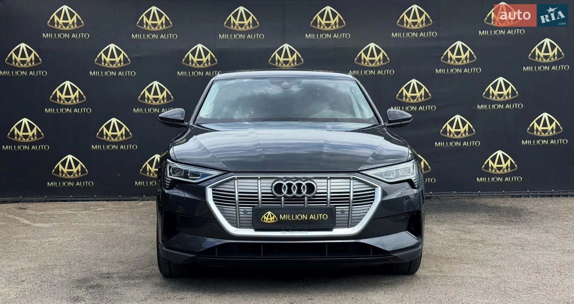 2020 Audi e-tron - мініатюра 2