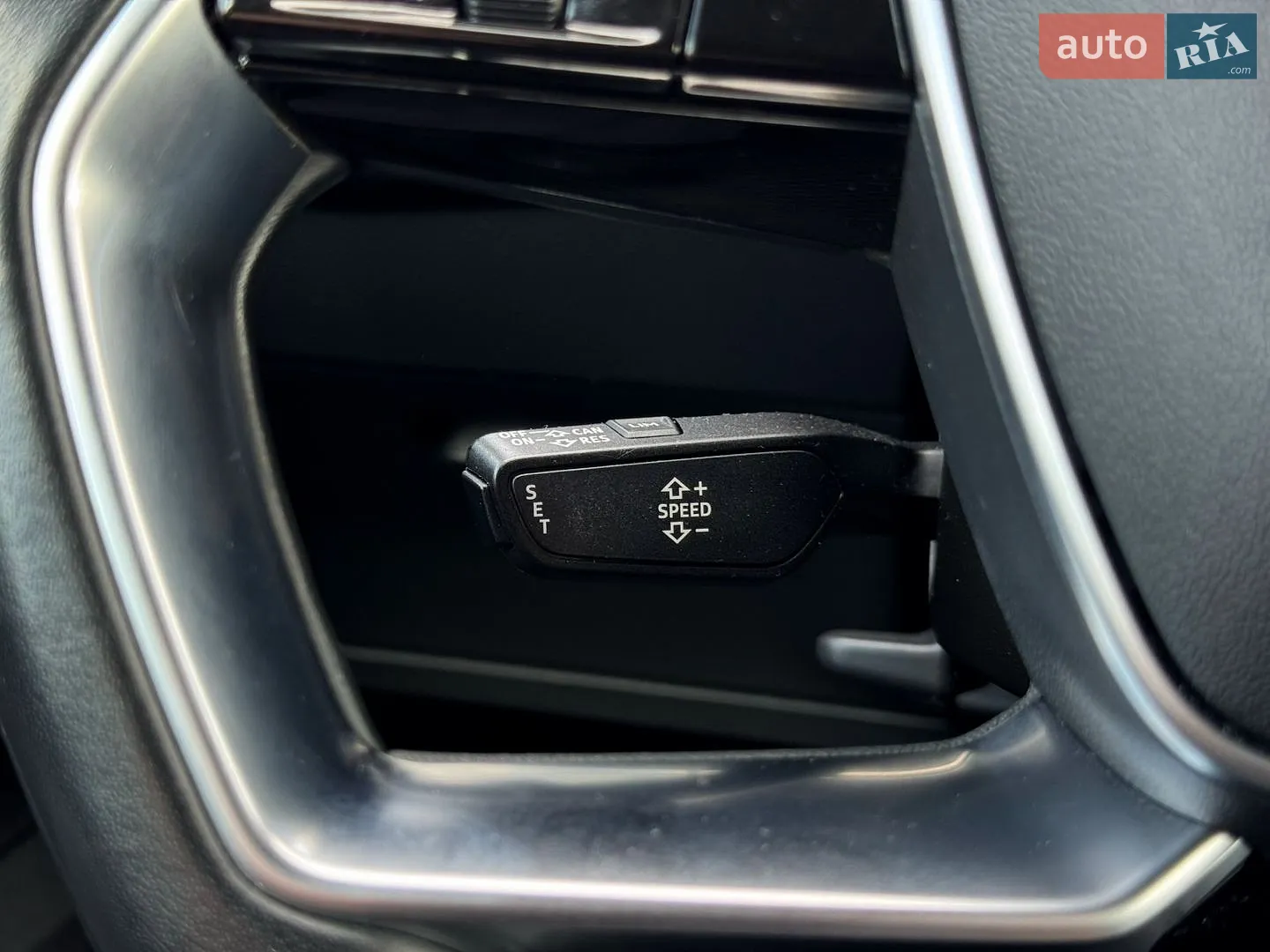 2020 Audi e-tron - мініатюра 23