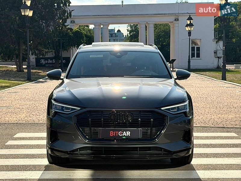 Внедорожник / Кроссовер Audi e-tron 2019 в Одессе
