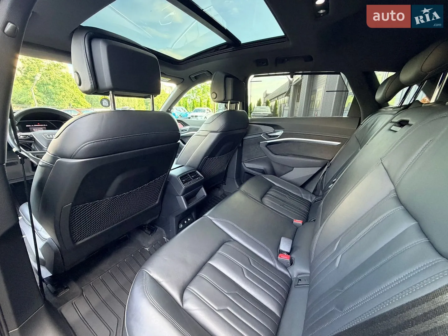 2020 Audi e-tron - мініатюра 13
