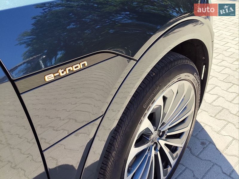 Внедорожник / Кроссовер Audi e-tron 2019 в Черновцах