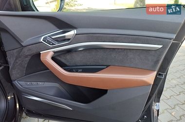 Внедорожник / Кроссовер Audi e-tron 2019 в Черновцах