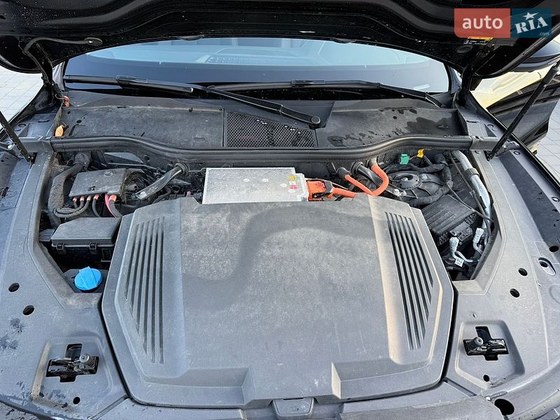 Внедорожник / Кроссовер Audi e-tron 2020 в Каменец-Подольском
