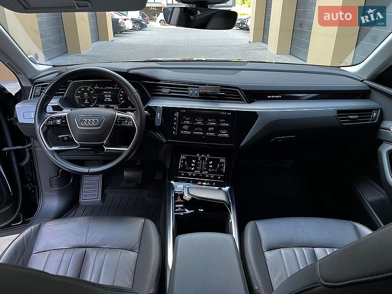 Позашляховик / Кросовер Audi e-tron 2019 в Рівному