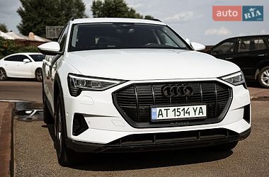 Позашляховик / Кросовер Audi e-tron 2020 в Дніпрі