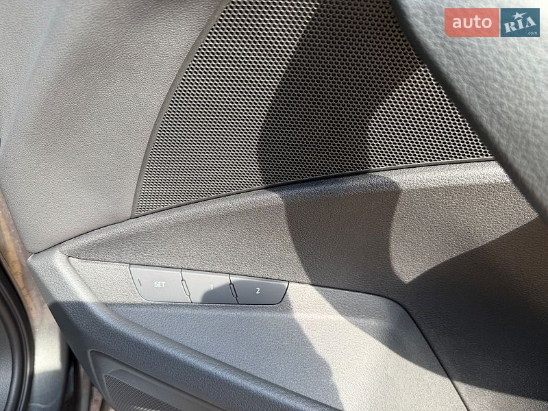 Позашляховик / Кросовер Audi e-tron 2022 в Луцьку