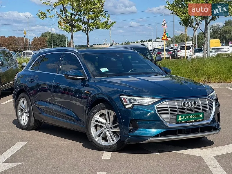 Audi e-tron 2019