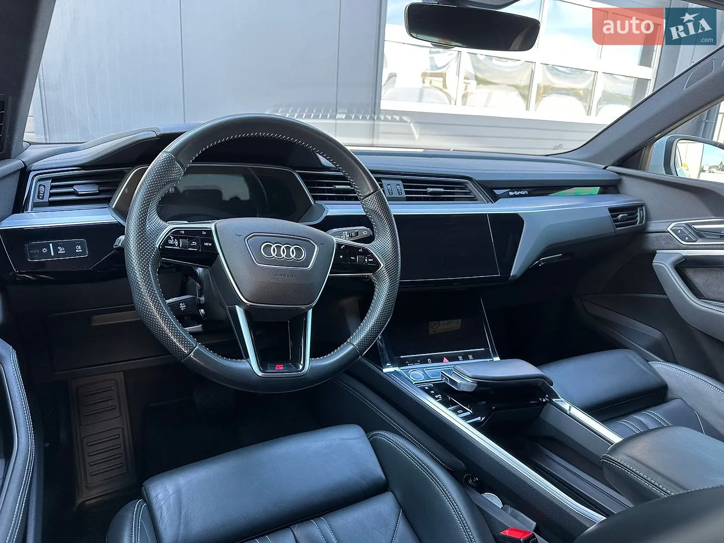2019 Audi e-tron - мініатюра 30