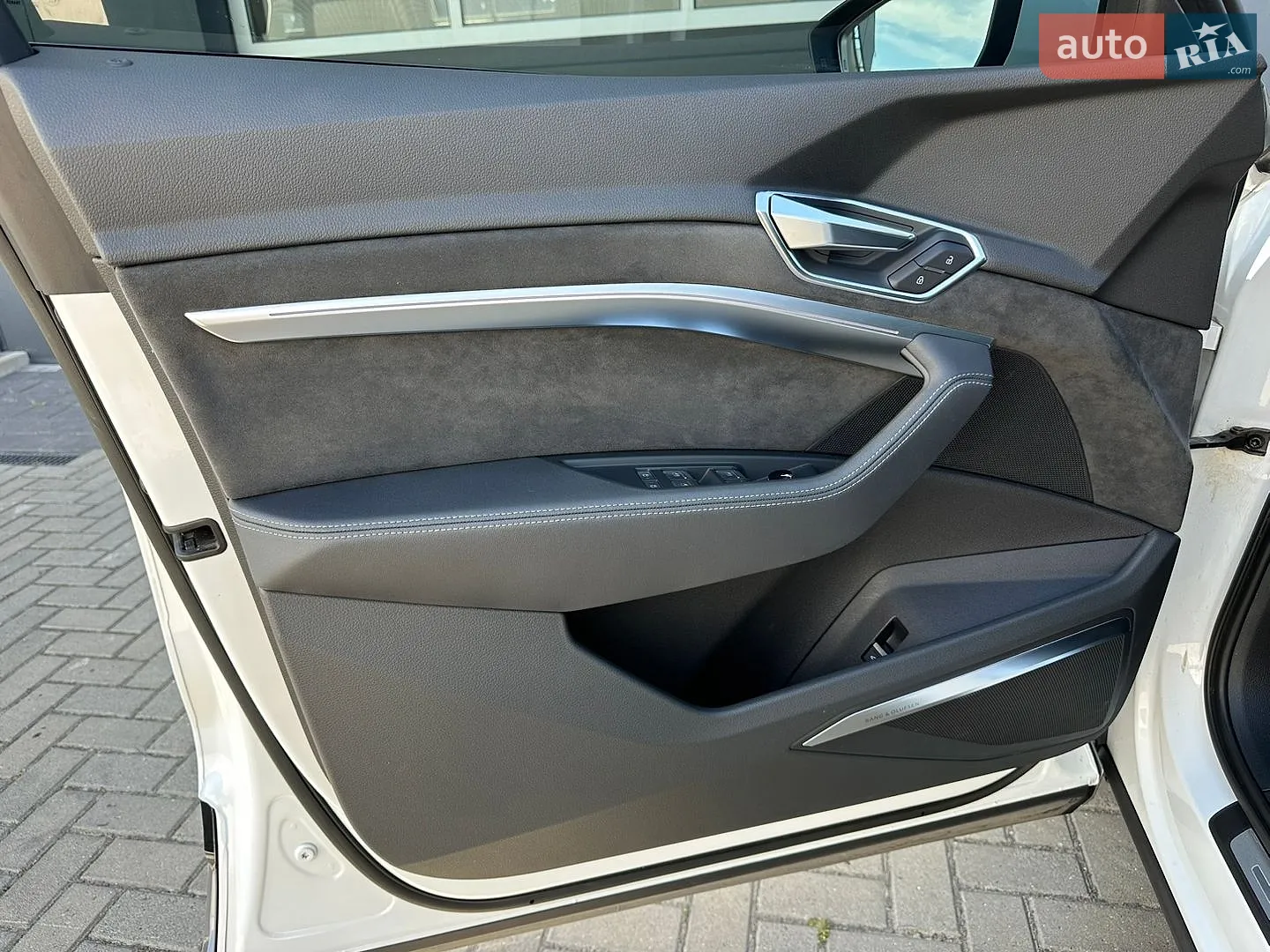 2019 Audi e-tron - мініатюра 32