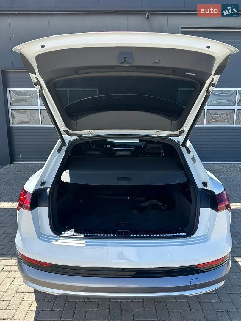 2019 Audi e-tron - мініатюра 38
