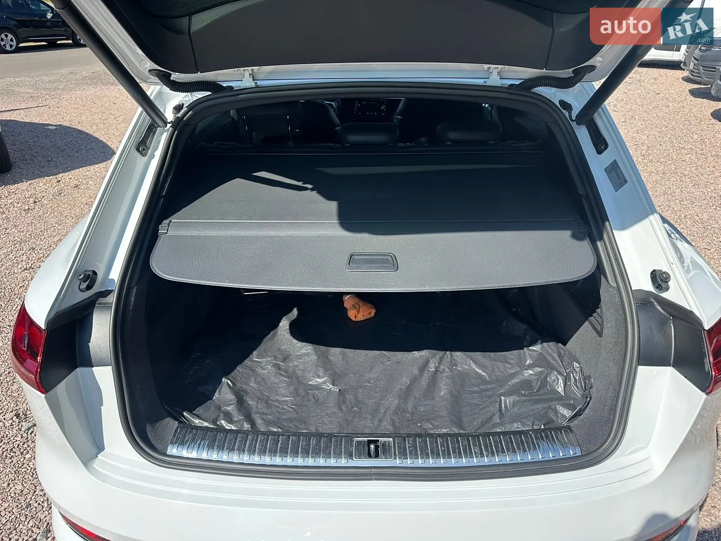 2019 Audi e-tron - мініатюра 33