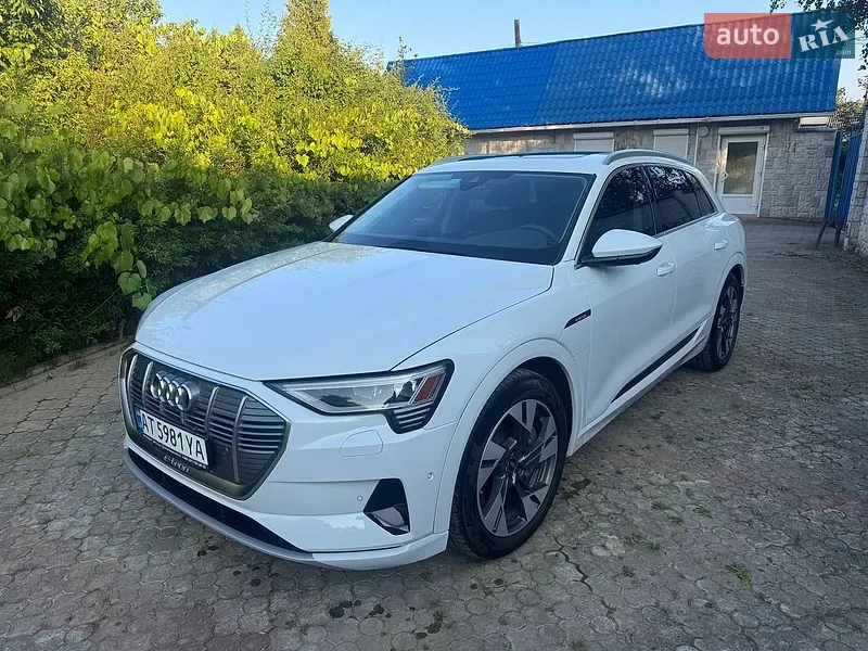 Audi e-tron
