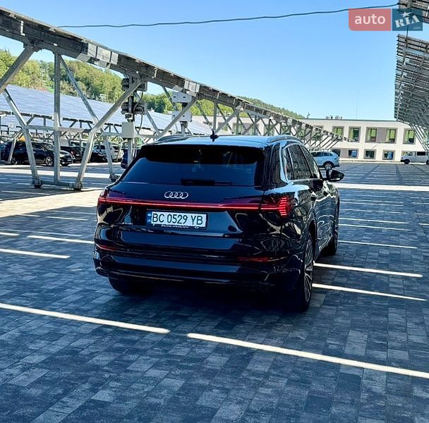 Внедорожник / Кроссовер Audi e-tron 2019 в Львове