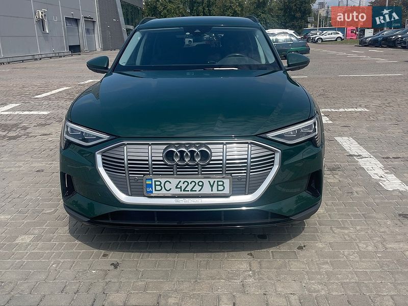 Audi e-tron 2022