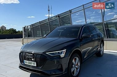 Внедорожник / Кроссовер Audi e-tron 2019 в Киеве
