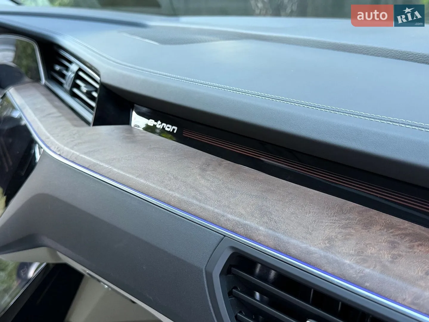 2020 Audi e-tron - мініатюра 79