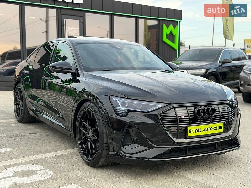 Audi e-tron, фото з оголошення