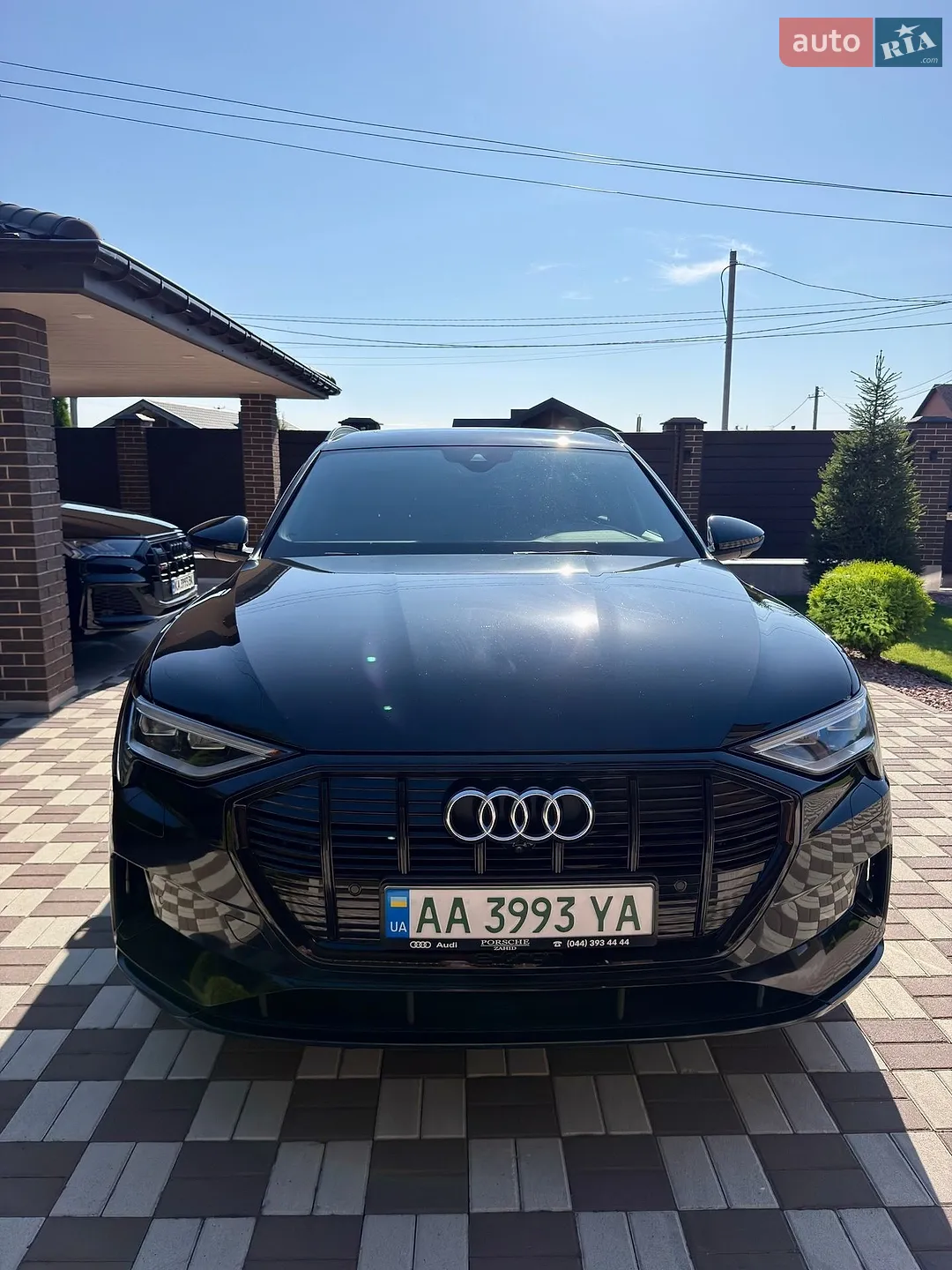 2020 Audi e-tron - мініатюра 2