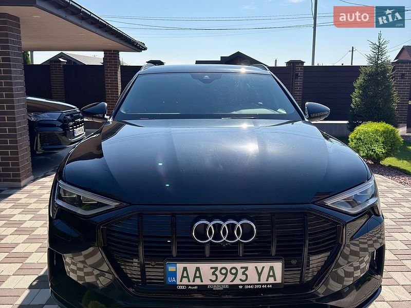 Внедорожник / Кроссовер Audi e-tron 2020 в Киеве фото 2 Внедорожник / Кроссовер Audi e-tron 2020 в Киеве