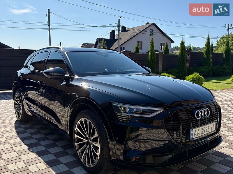 Внедорожник / Кроссовер Audi e-tron 2020 в Киеве