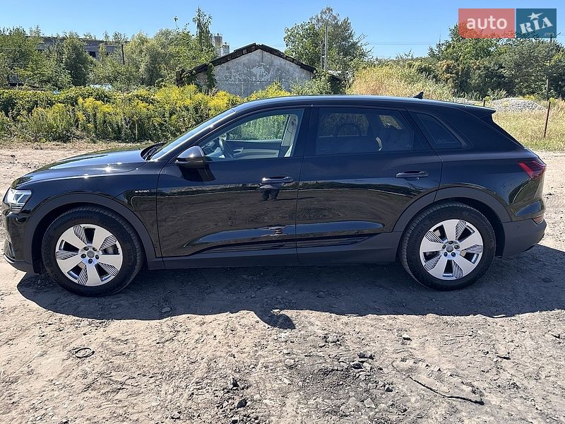 Внедорожник / Кроссовер Audi e-tron 2019 в Львове