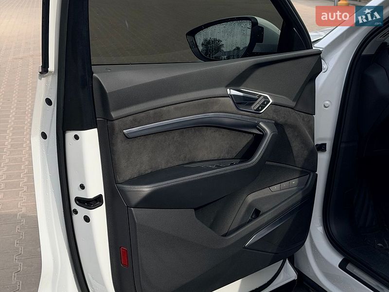 Внедорожник / Кроссовер Audi e-tron 2019 в Кривом Роге