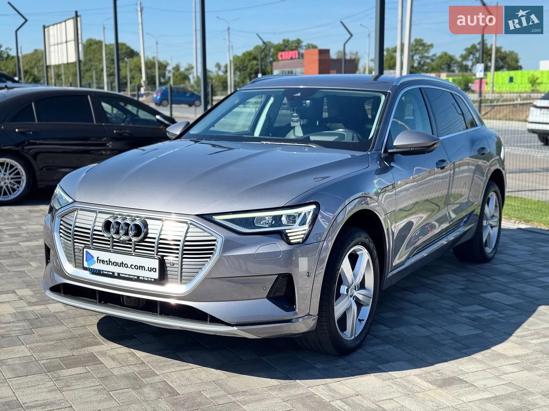 2019 Audi e-tron - мініатюра 8