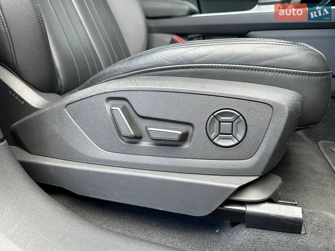 2019 Audi e-tron - мініатюра 30