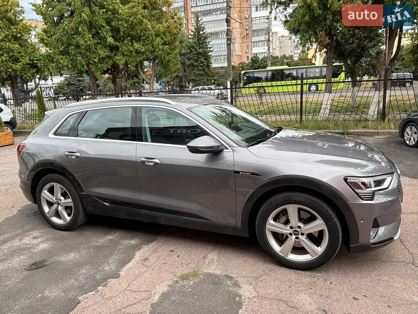 2020 Audi e-tron - мініатюра 7