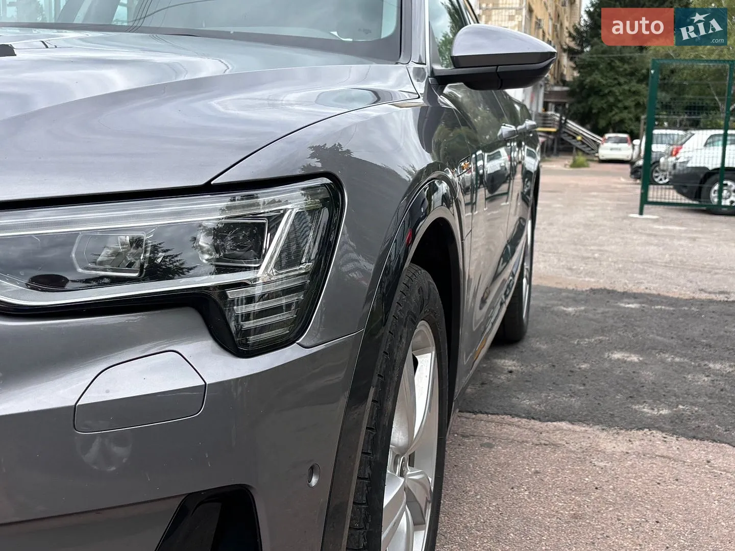 2020 Audi e-tron - мініатюра 14
