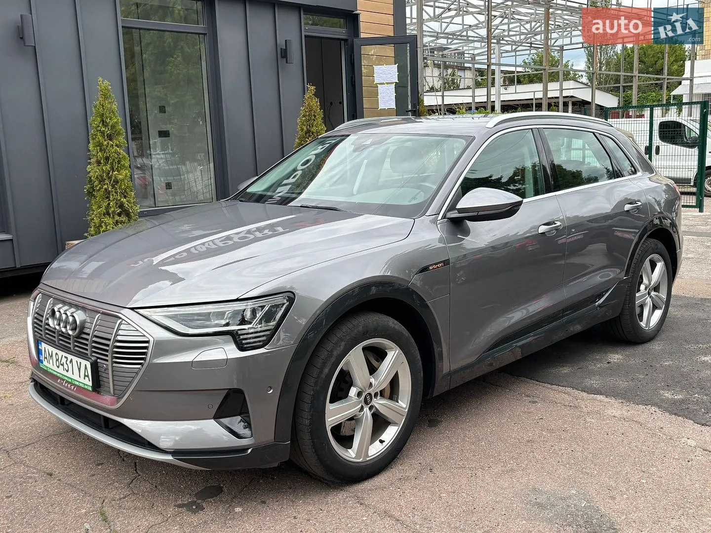 2020 Audi e-tron - мініатюра 13