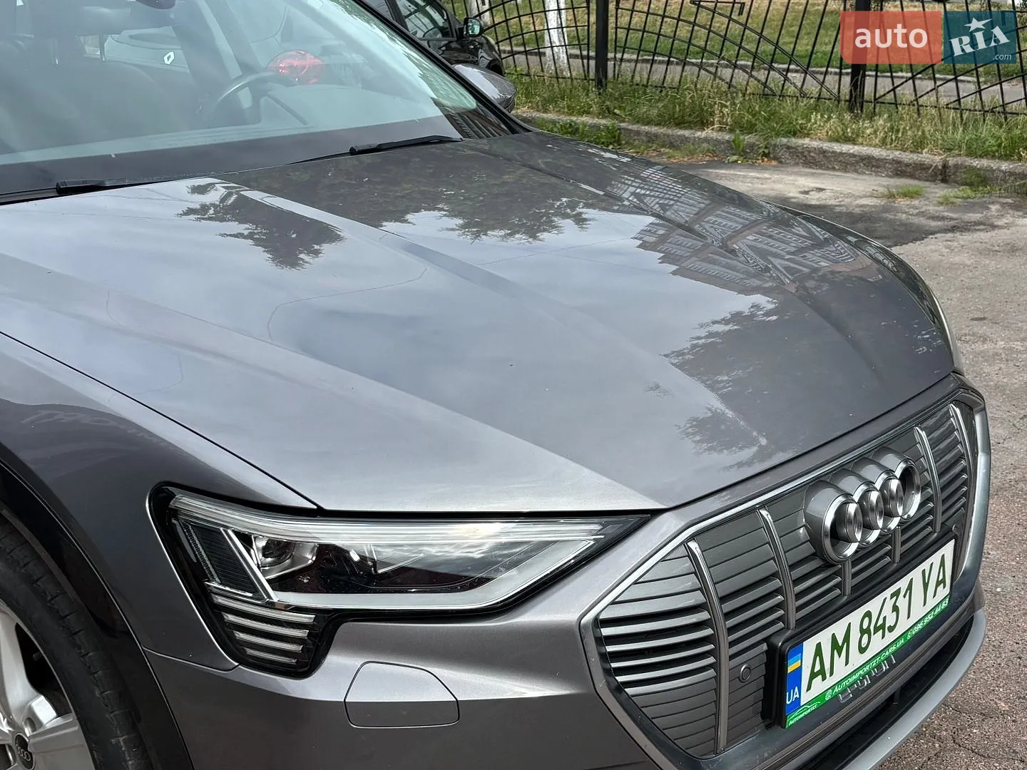 2020 Audi e-tron - мініатюра 24