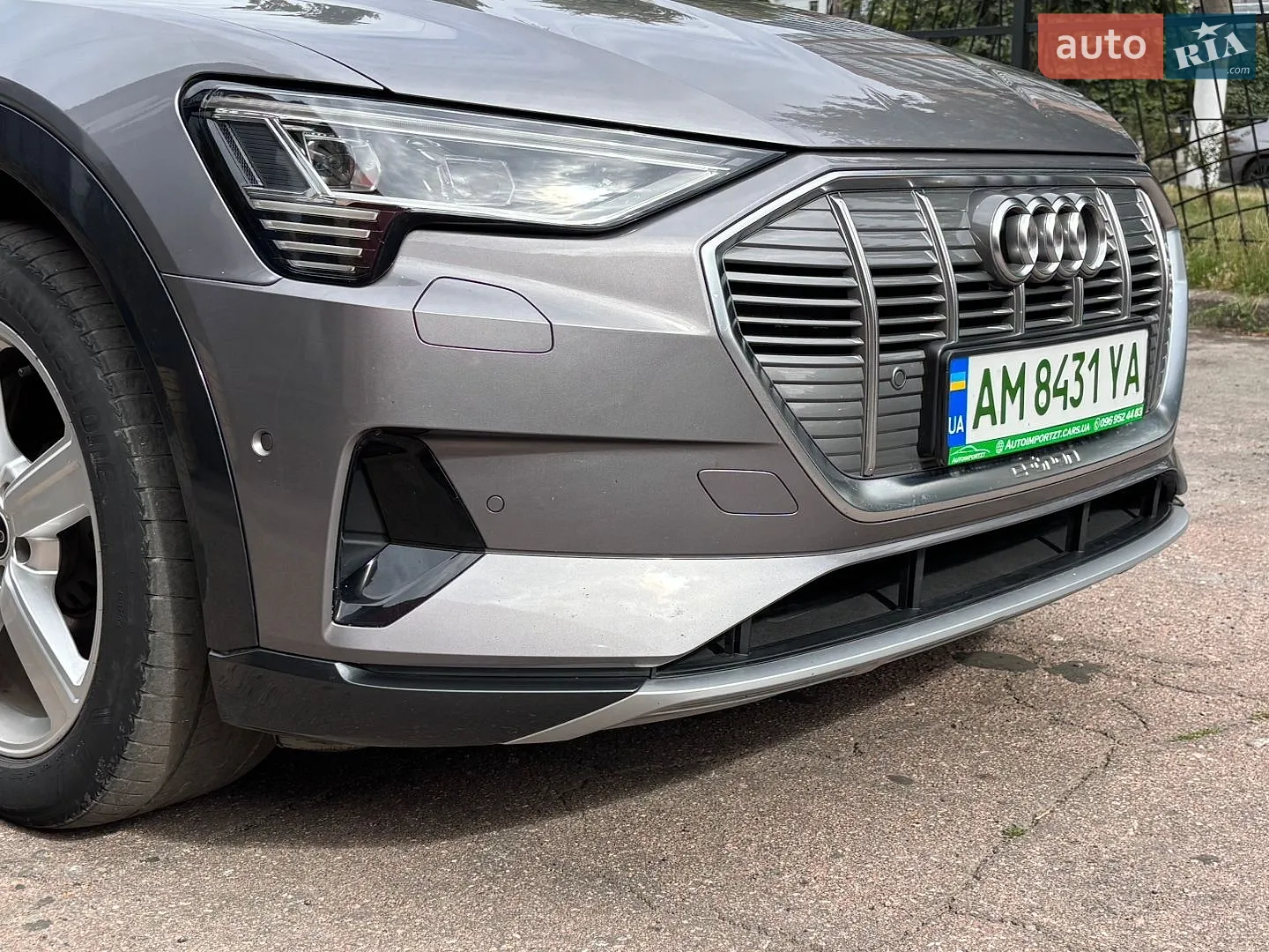 2020 Audi e-tron - мініатюра 25