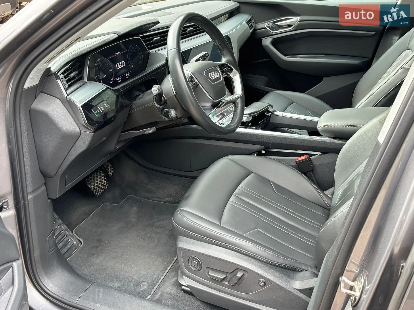 2020 Audi e-tron - мініатюра 29