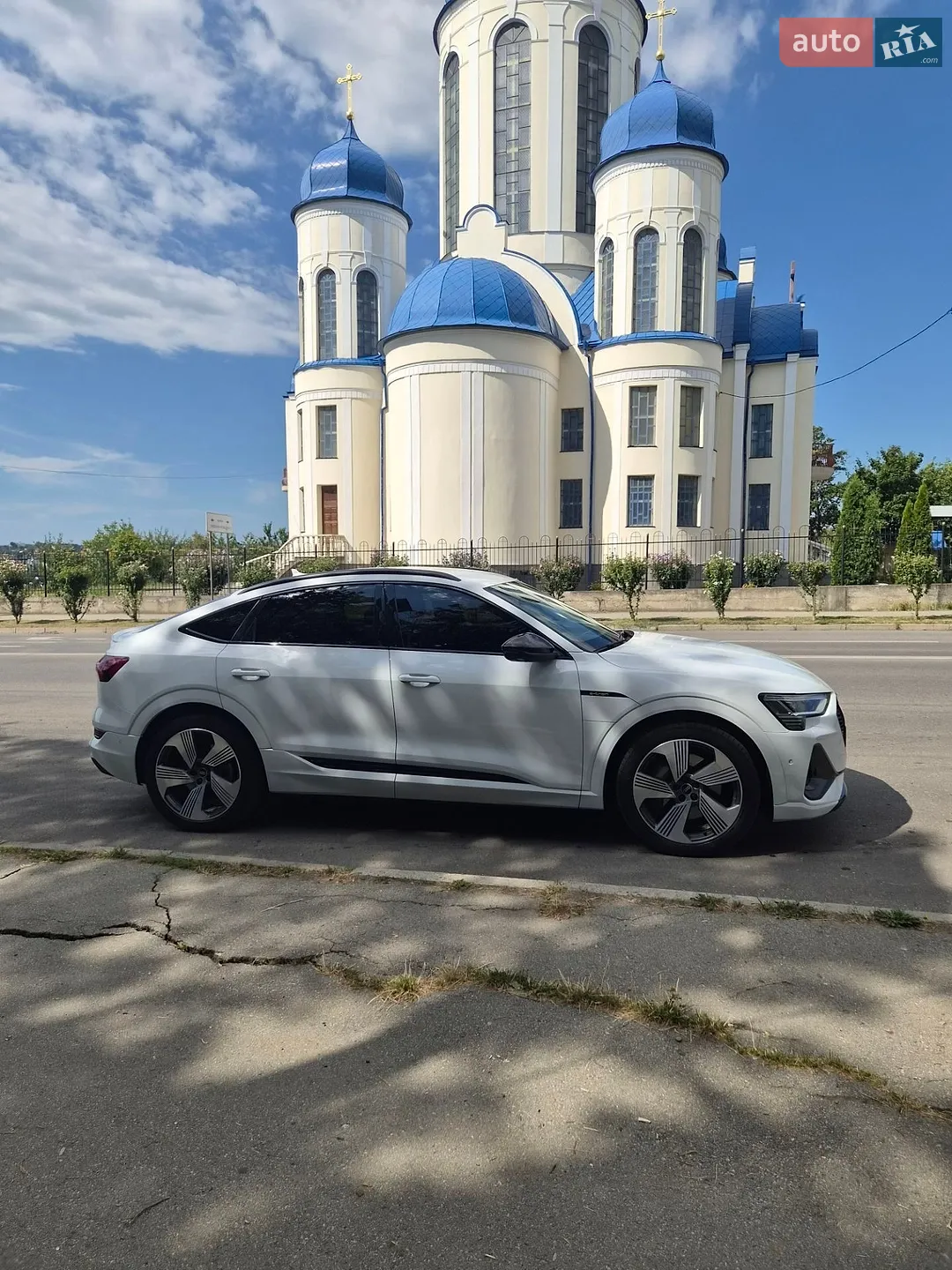 2021 Audi e-tron - фото 1